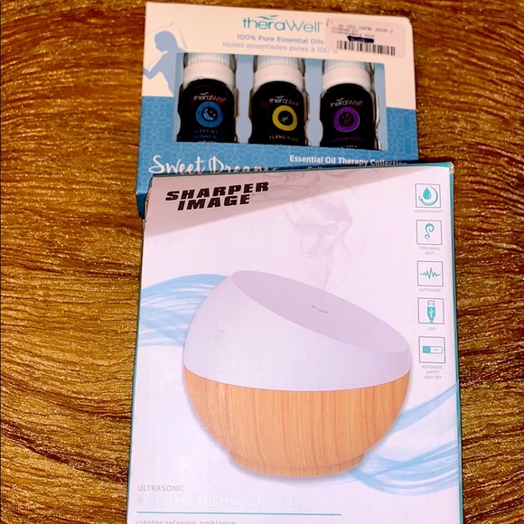 Sharper Image Other - Sharper Image diffuser and essential oil set NIB